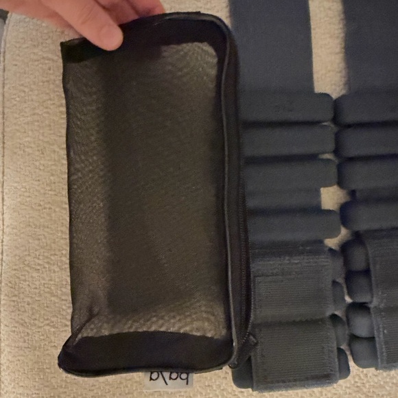 Bala Charcoal Fitness Bangles 2lb with case - Picture 5 of 7